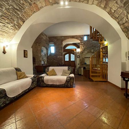 Apartamento Happy House - Porta San Giacomo Asís Exterior foto