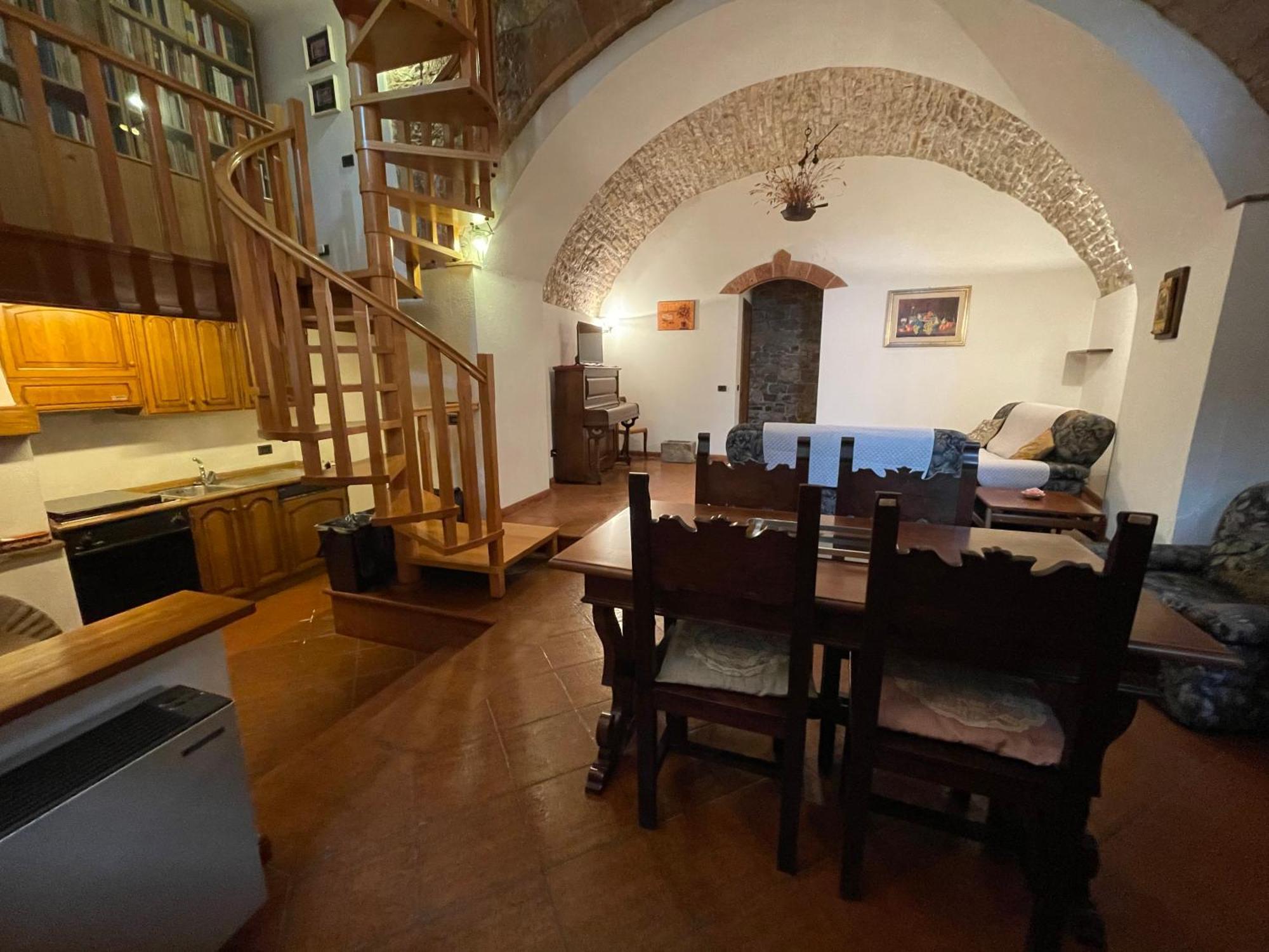 Apartamento Happy House - Porta San Giacomo Asís Exterior foto
